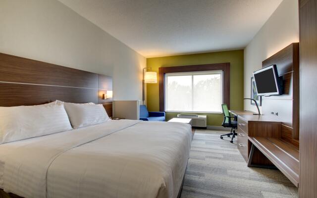 Holiday Inn Express & Suites Aurora - Naperville by IHG