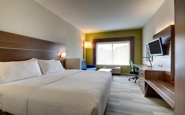 Holiday Inn Express & Suites Aurora - Naperville, an IHG Hotel