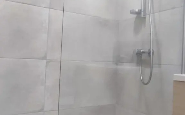 Charmant studio renove et climatise