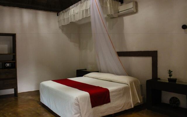 Real Mayab Hotel & Bungalows