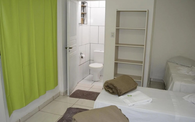 Lize Hotel-Hostel