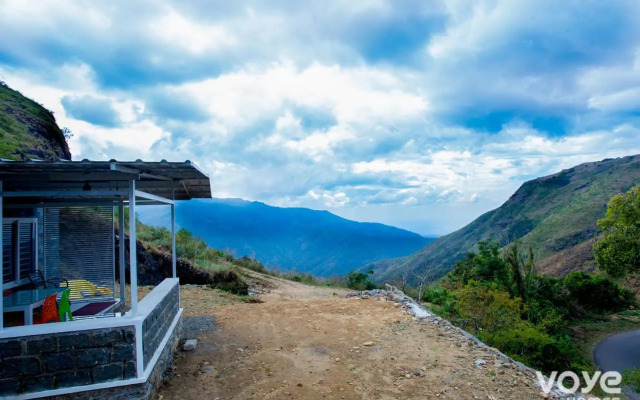 VOYE HOMES Tiyans Castle Vagamon