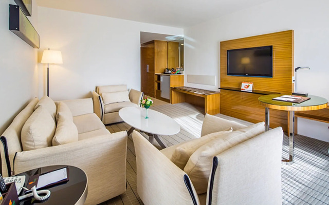 Maple Hotel