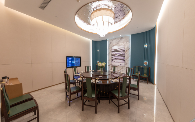 Atour Hotel Huai'an Baolong Commercial Street Shuidukou Avenue