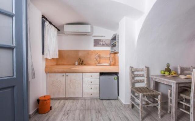 Maryloujohn Villas Oia