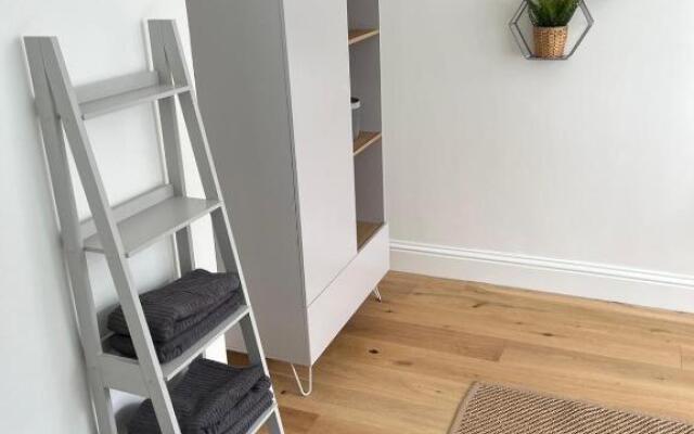 Lovely 1 Bed flat *FREE PARKING* Hoe/Barbican Plymouth