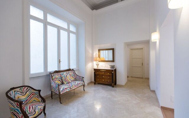 Prestigious Apartment Via Barberini