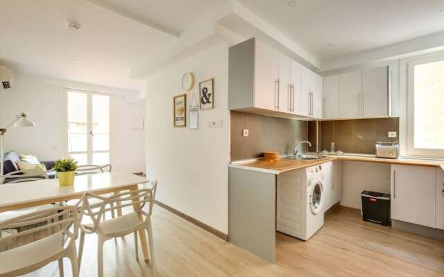 Wonderful Renovated 1 Bed With Terrace