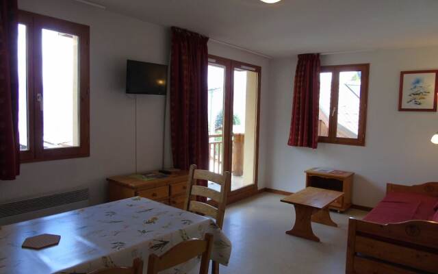 Lou Services Apartment G11 LSI 001