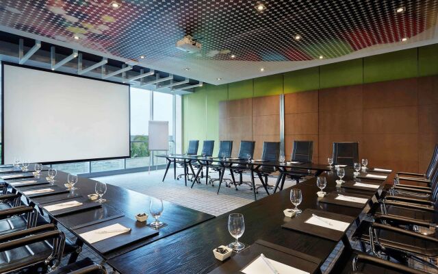 Pullman Jakarta Central Park