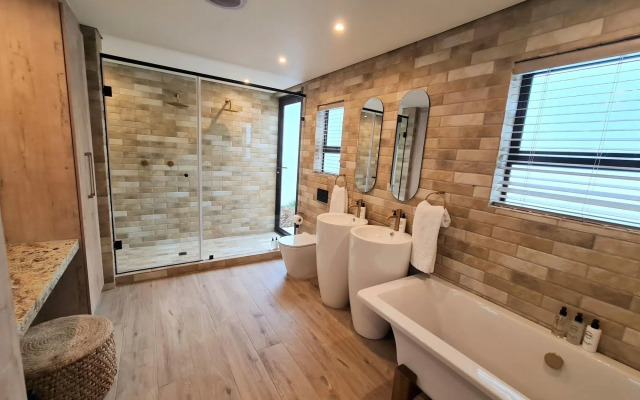 MINT Hotel 84 on Katherine