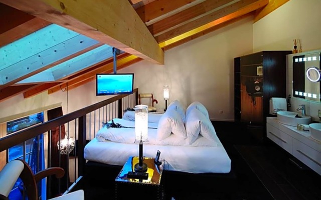 Loftsuite Hotel Saas