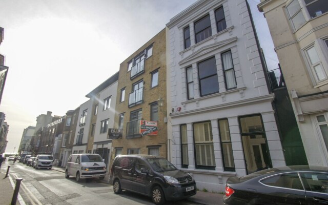 Brighton Lanes Townhouse Central by Brighton Holiday Lets