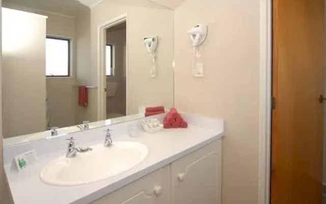 Gloucester House Motel