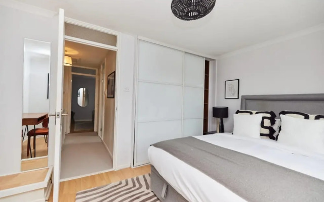 The Chiswick Escape - Lovely 2bdr House With Garden