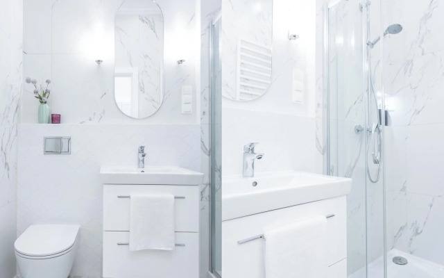 Main Square Apartments