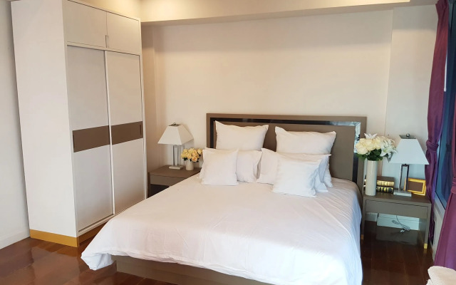 S.E.T Thanmongkol Residence