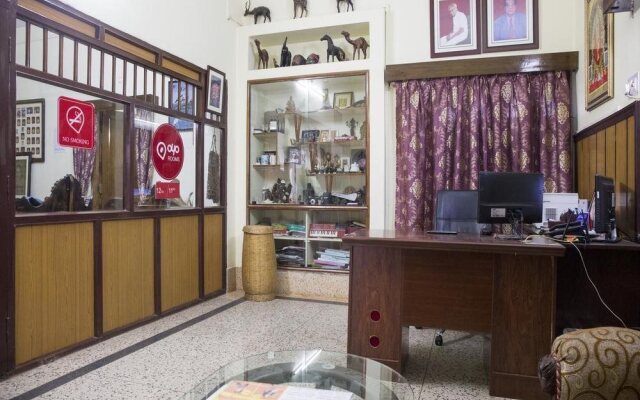 OYO Rooms Rajmahal Square 2