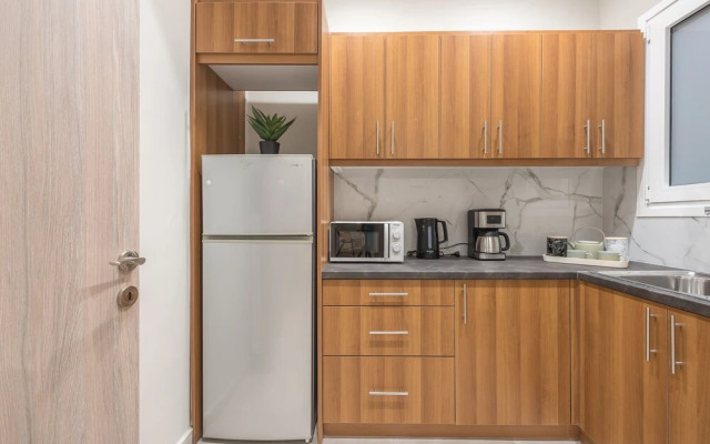 Elegant Mavili Suite by Cloudkeys