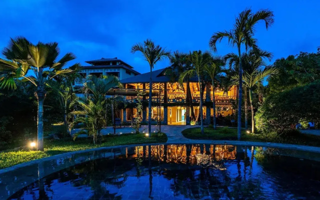 Tombo House