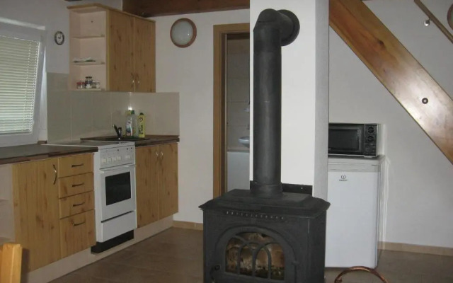 Chata Bezdrev u Hluboké nad Vltavou