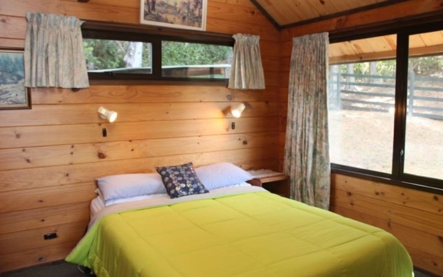 58b Chalet Cres