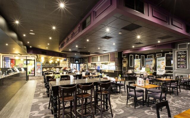 Nightcap at Skyways Hotel