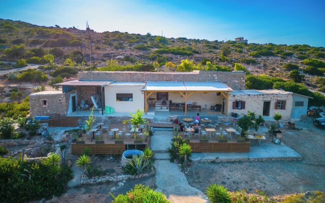 Exoristoi Nature Suites
