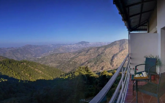 TreeHouse Chail Villas