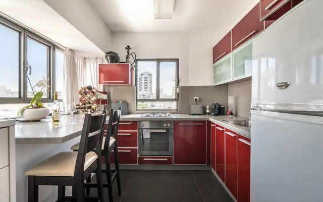 Magical Terrace Best Location in TLV 2BR