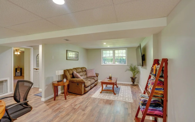 Saratoga Springs Haven w/ Pool + Fire Pit!