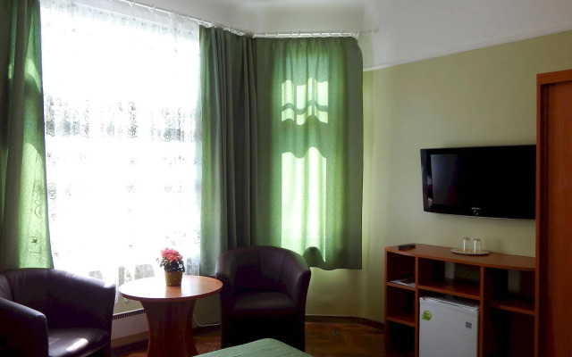 Green Villa