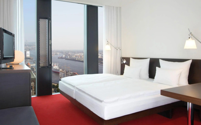 Empire Riverside Hotel