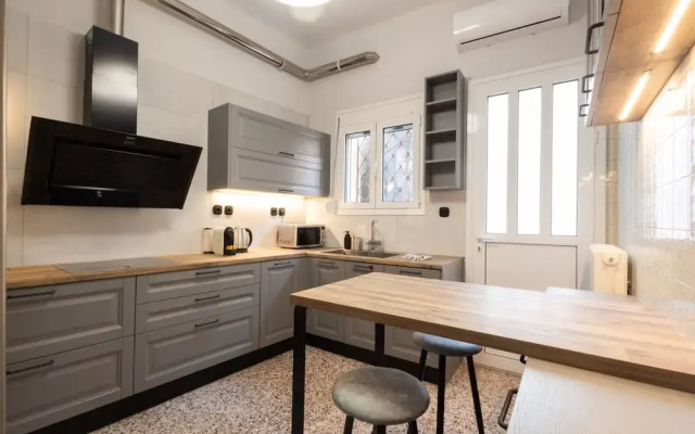 Acropolis View 3-bdrm With Rooftop Garden Jacuzzi