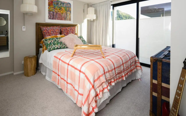 Enjoy downtown Mount Maunganui