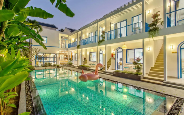 Santorin HoiAn Villa
