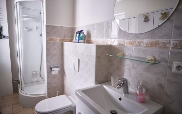 Bluestars Apartments