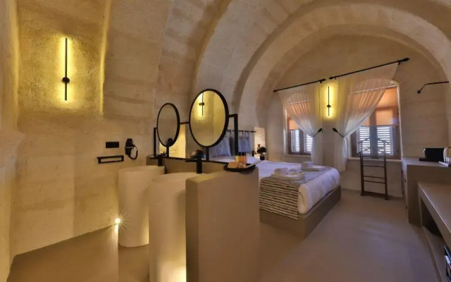 Simurg Cave House
