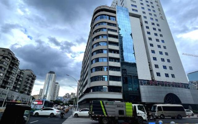 Kingston Hotel