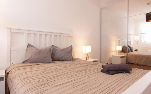 After Eight Apartment