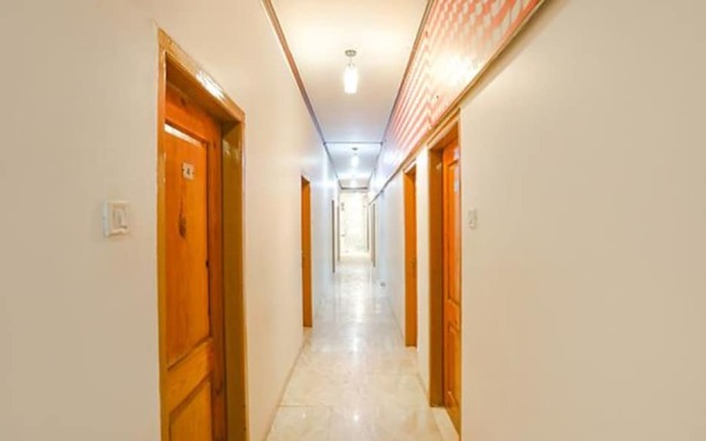 Fabhotel Lotus Inn
