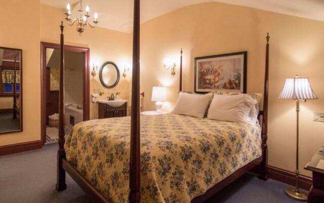 The Rochester Inn, A Historic Hotel