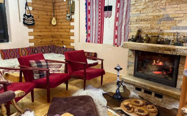 Villa 80 Kodra e Diellit