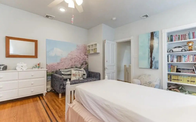 4723 Hazel Ave in Philadelphia