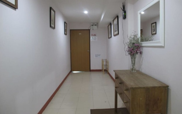 Rada Arak Hostel