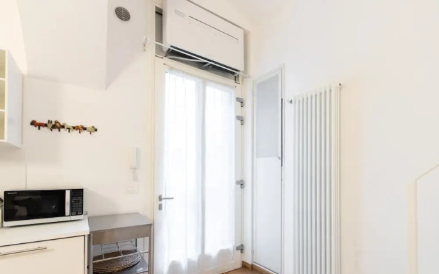 Charming Studio near Piazza Castello
