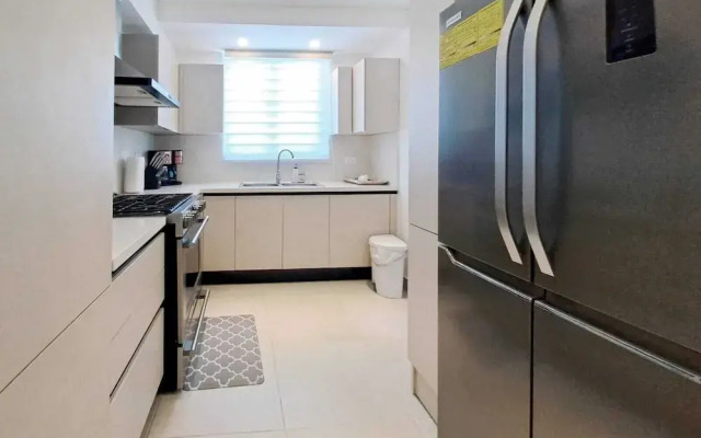 Enjoy Stylish 3br 3, 5b Stylish, Downtown Ocean View