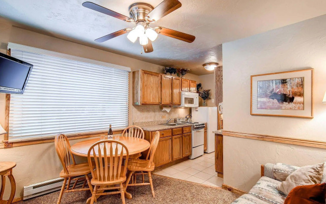 Breckenridge Park Meadows by Ski Country Resorts