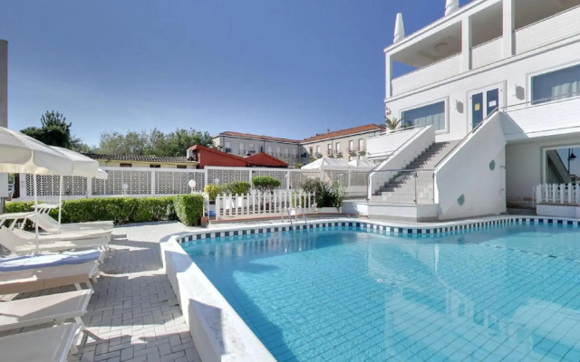 Hotel Promenade Universale