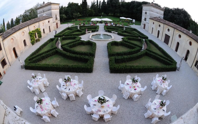 Hotel Villa Giona